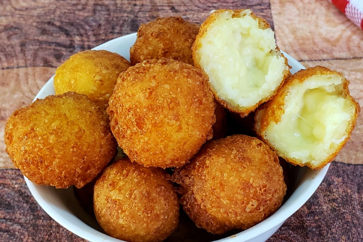 Receita bolinhas de queijo