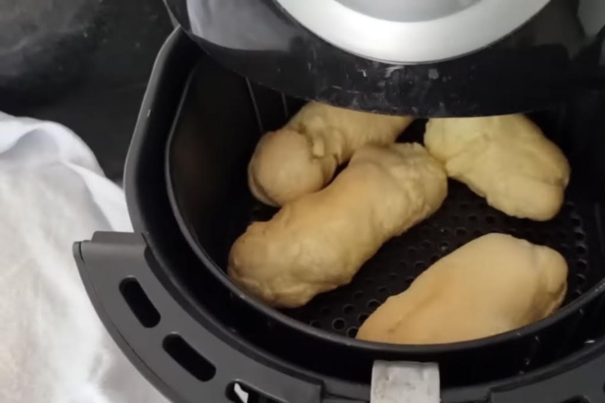 Biscoito de polvilho mineiro na AirFryer crocante e saboroso