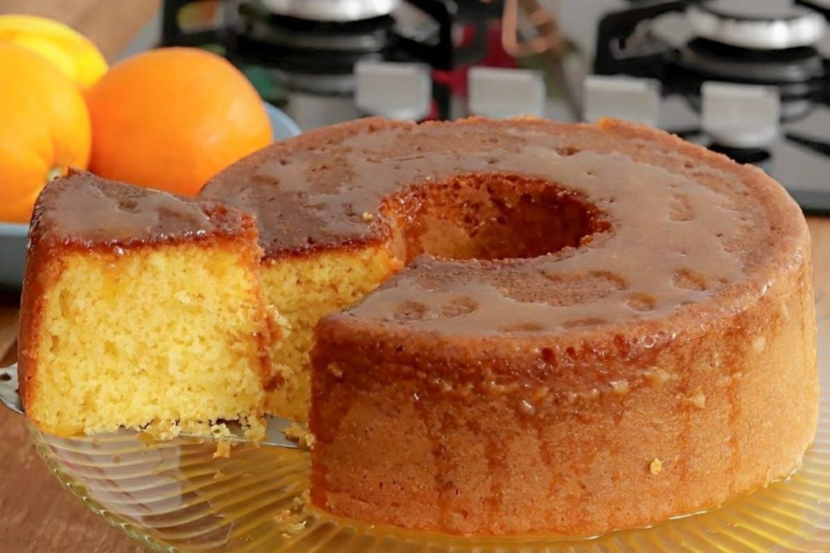 Bolo de Laranja com Calda: O Sabor Cítrico que Vai Derreter na Sua Boca!