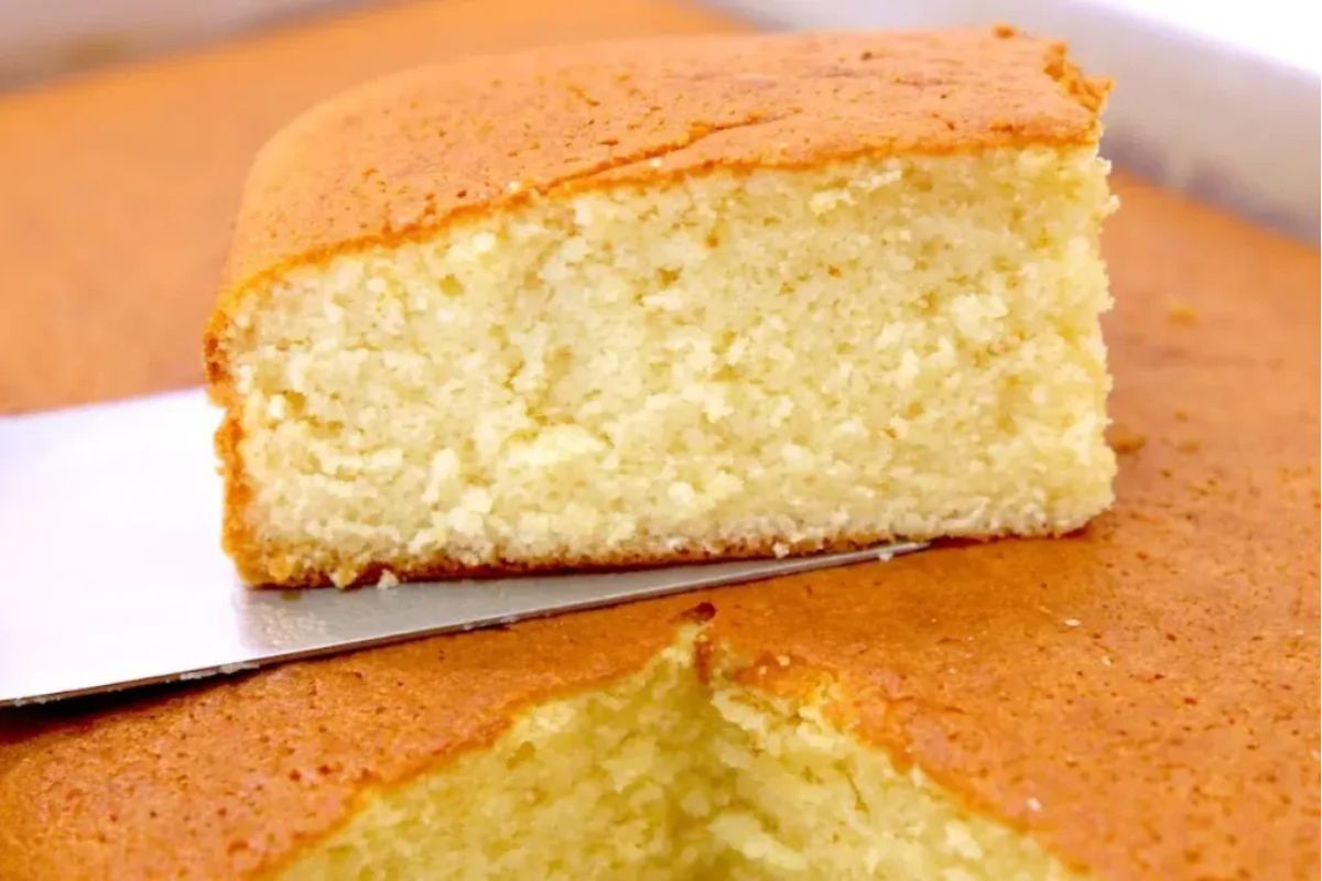 Bolo de Manteiga simples: Receitinha perfeita pra acompanhar o Cafezinho!