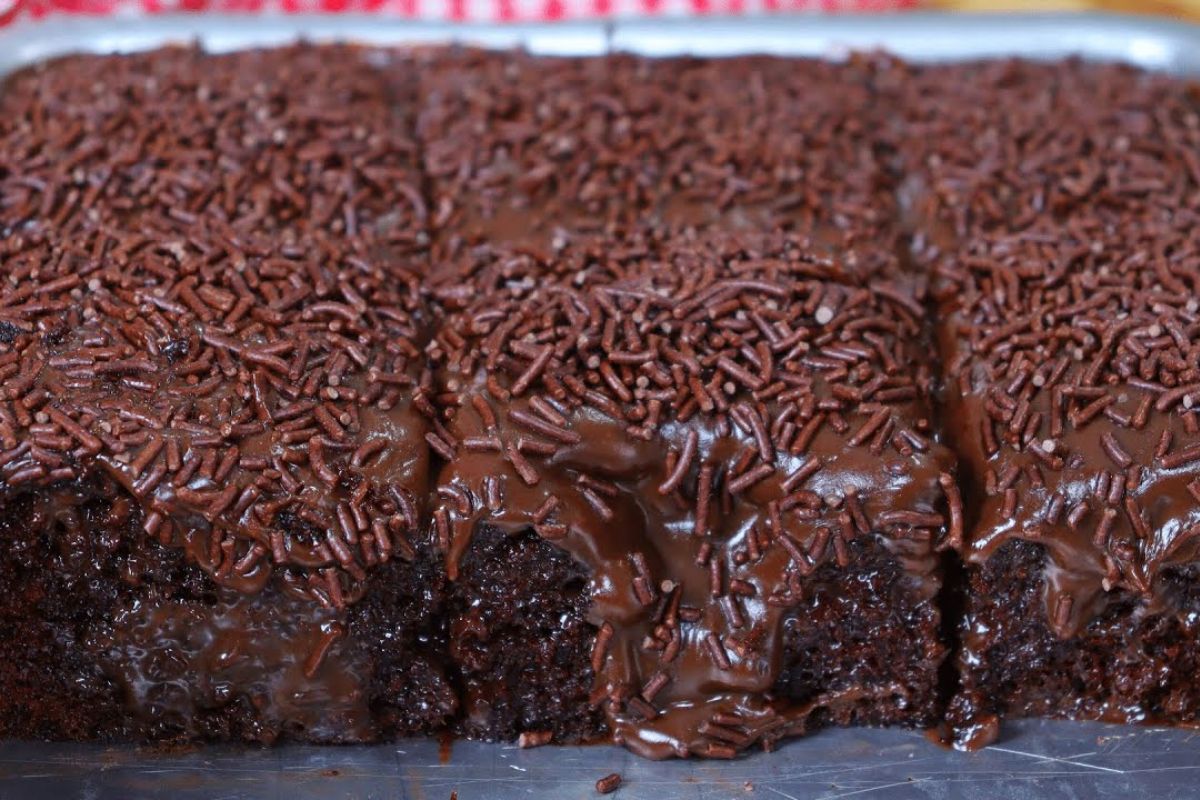 Bolo de chocolate dos seus sonhos: irresistível e fácil de fazer!