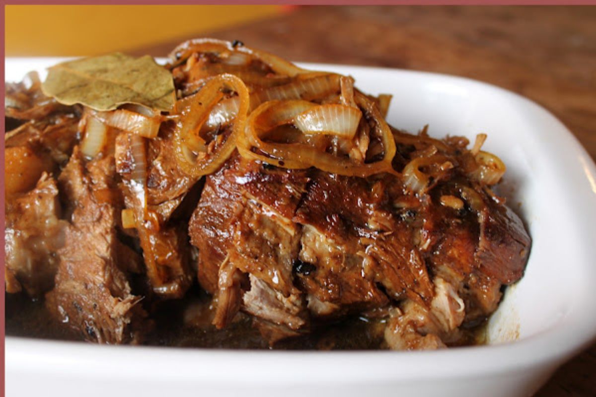 Carne de Panela Acebolada: Uma Receita Clássica e deliciosa