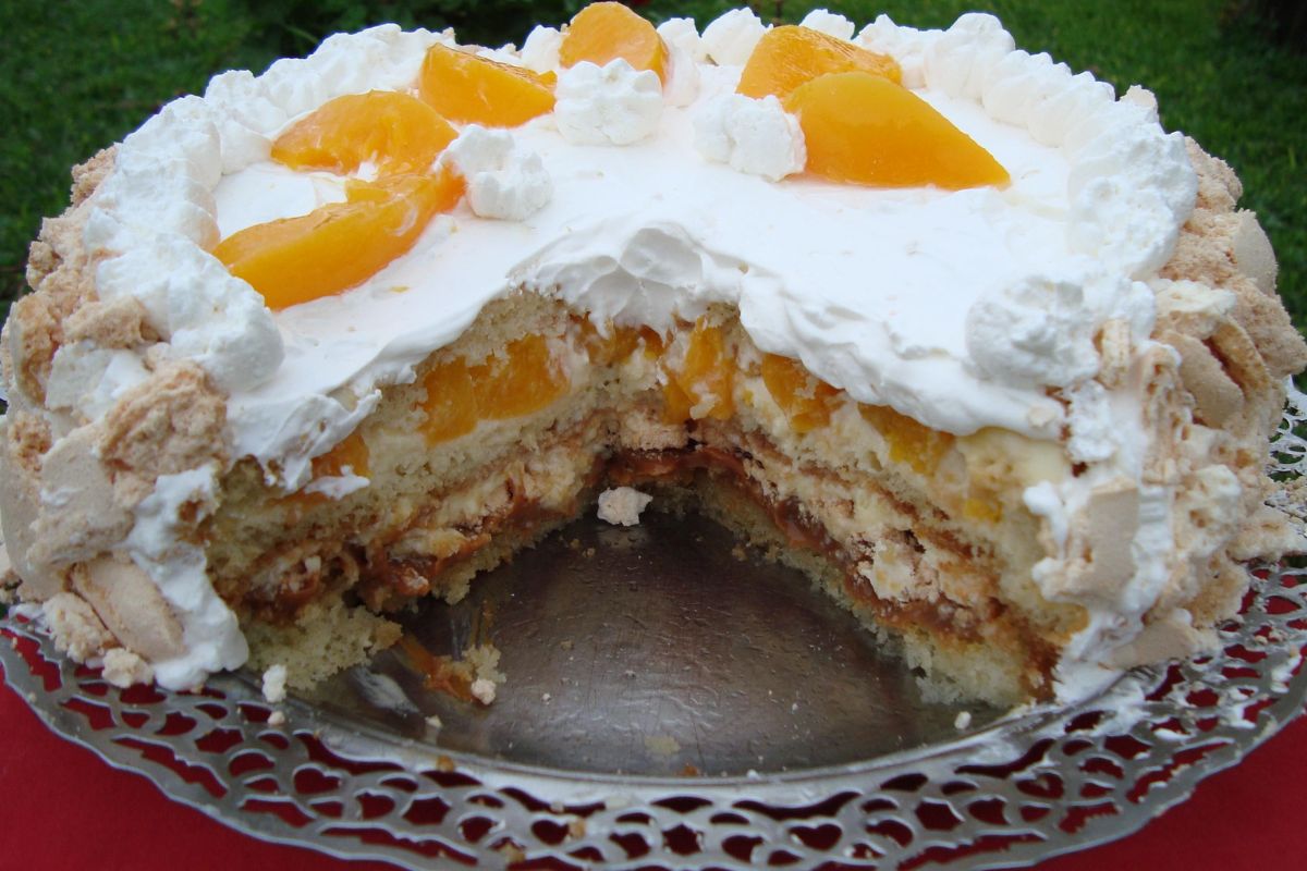 Torta chajá (doce do Uruguai)