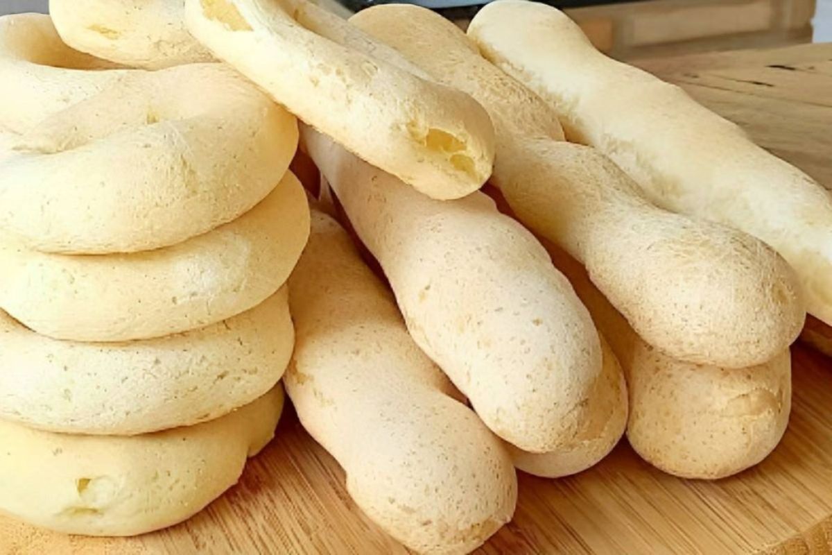 Biscoito de Polvilho na batedeira: Receita fácil de preparar e ele fica sequinho e crocante!