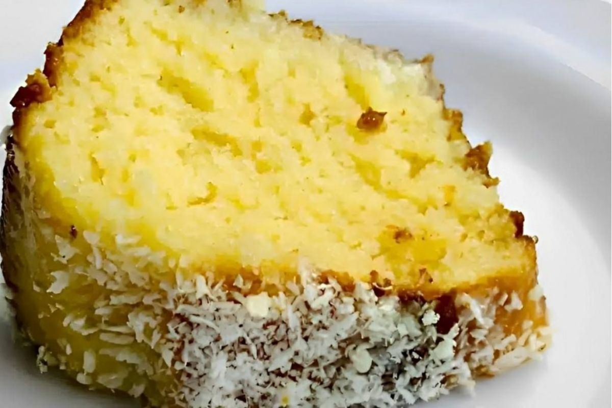 Bolo de Coco de Liquidificador: praticidade e sabor em uma receita fácil e rápida!