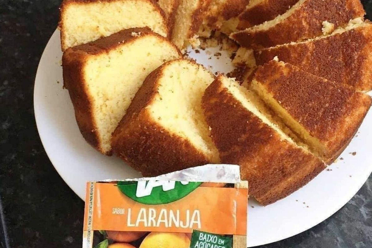 Bolo de Laranja com Suco Tang: uma explosão de sabor!