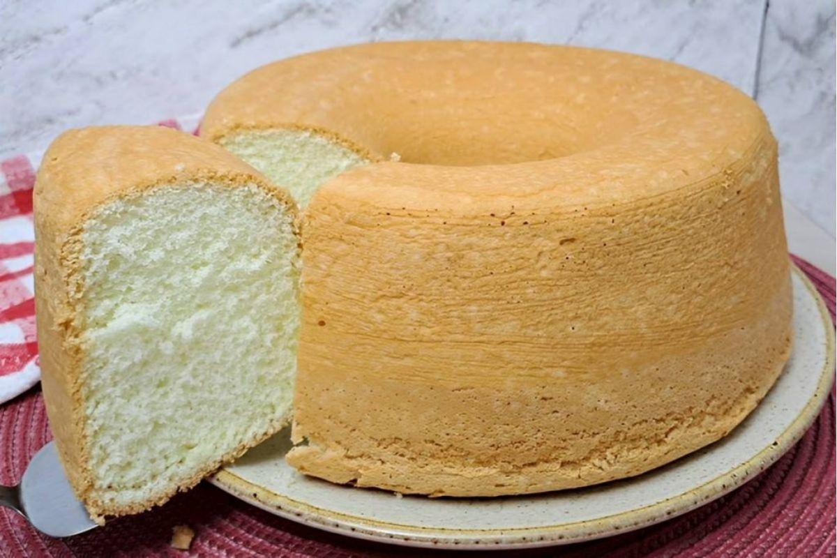 Bolo de Maisena com 3 Ingredientes: praticidade e sabor em uma receita incrível!