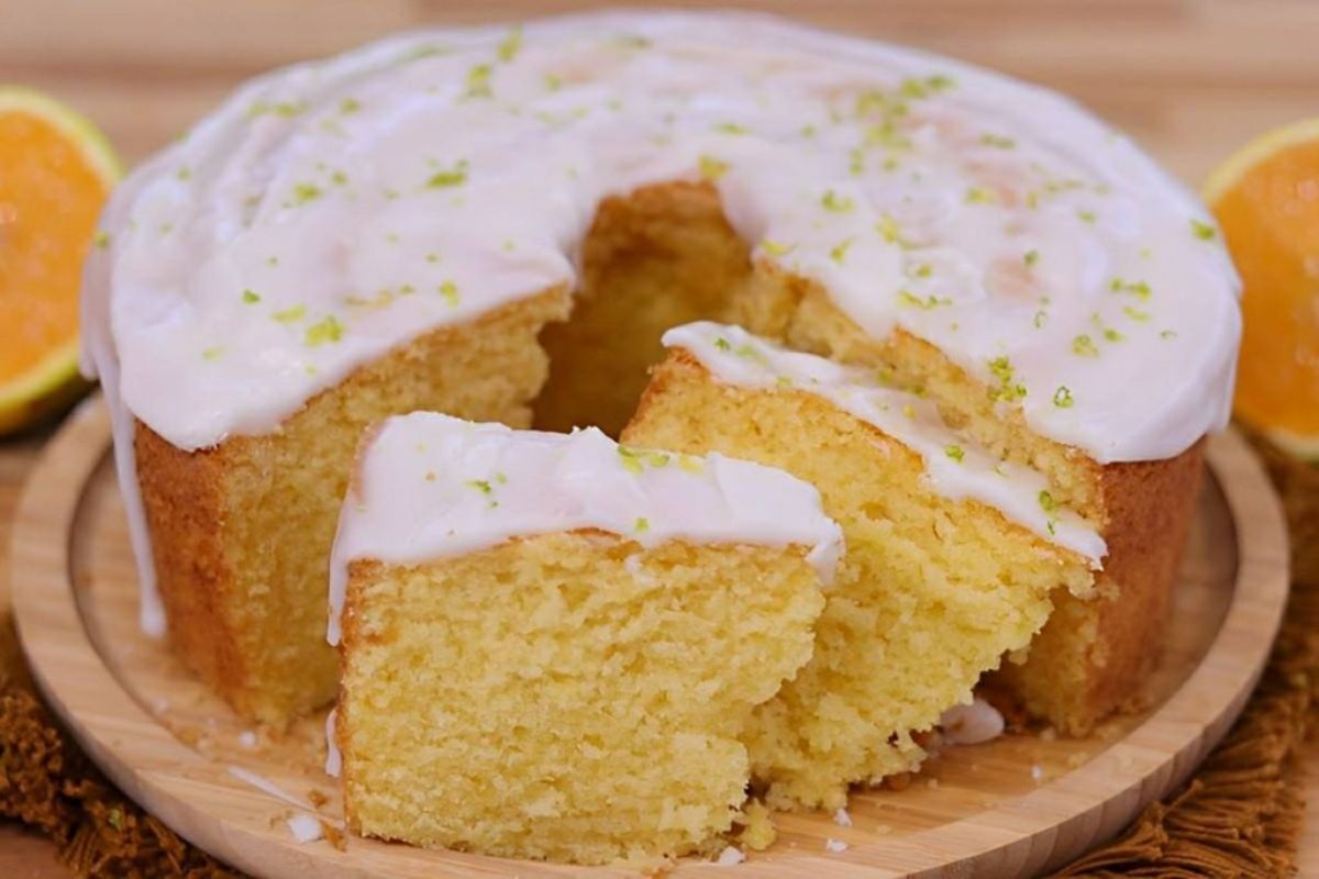 Bolo de Laranja molhadinho com cobertura de fondant: Receita maravilhosa!