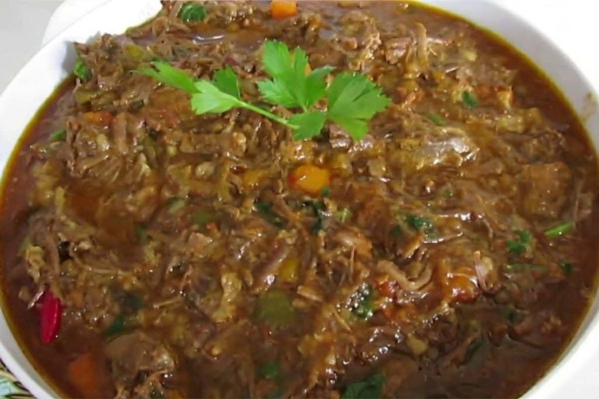 Carne louca na Pressão: A Carne já sai da panela desmanchando, todos vão adorar!