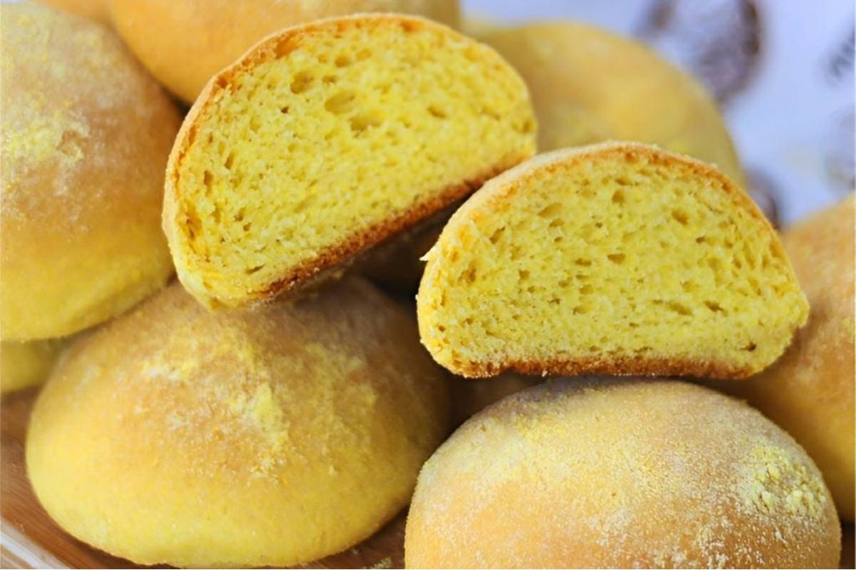 Pão de Milho simples: Receita ideal pra você servir no Café da manhã ou lanche!