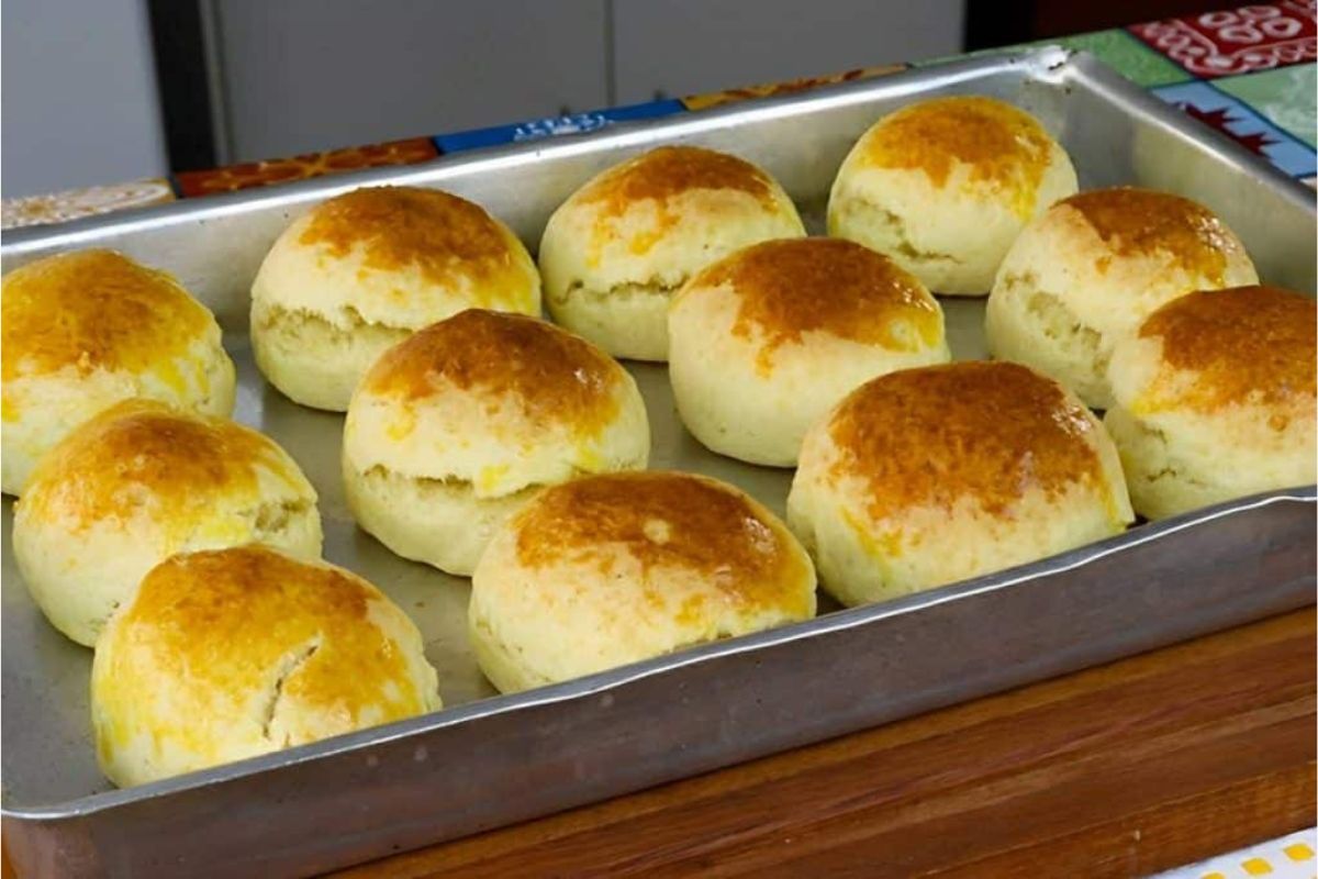 Pão de Minuto com Pó Royal: Uma Opção Deliciosa para o Lanche da Tarde!