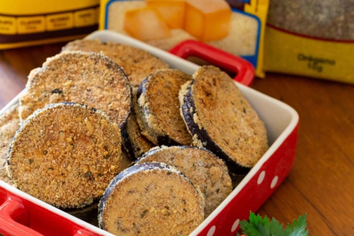 Berinjela á milanesa: Depois que aprendi essa receita, só faço assim!