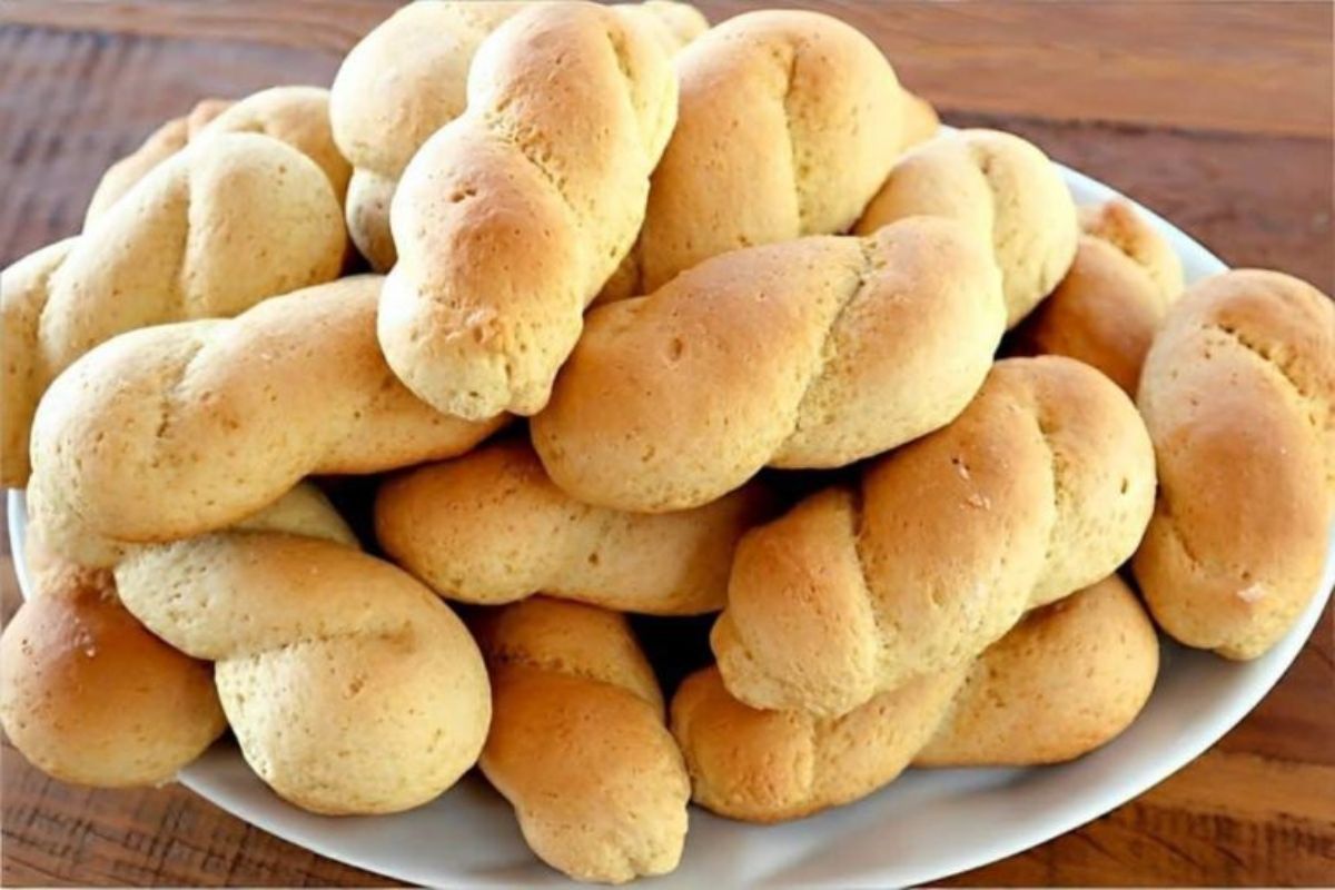 Biscoitinho de Trigo de padaria: Sugestão perfeita pra servir com um Cafezinho!