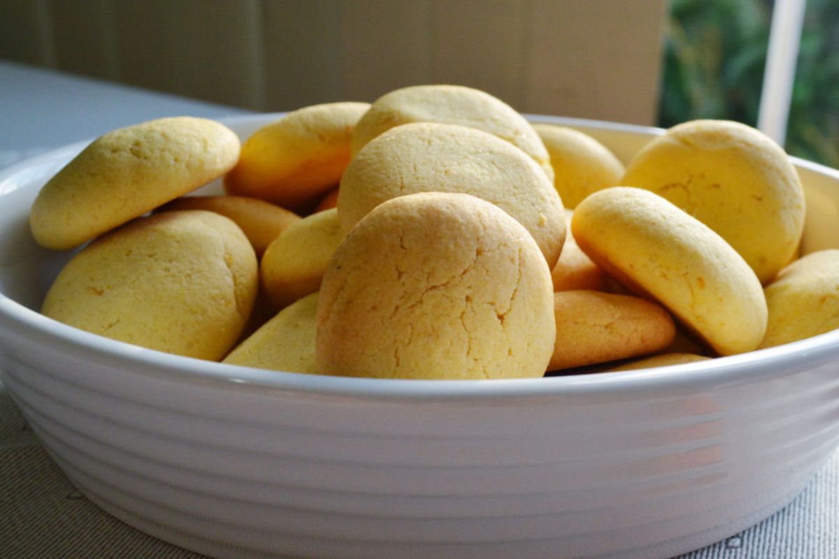 Biscoitinhos de Fubá da Dona Benta: Nunca fiz biscoitos tão fáceis e deliciosos!