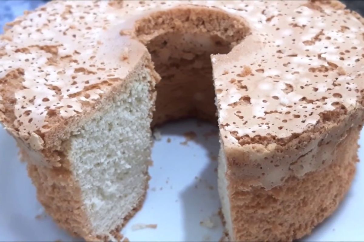 Bolo de Brevidade de Polvilho: Leveza e Sabor em Três Ingredientes!