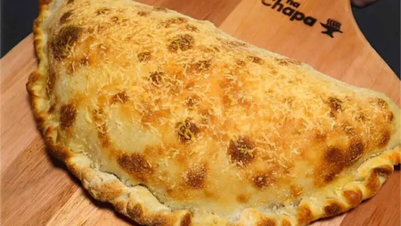 Calzone Caseiro: A Pizza Dobrada que Você Precisa Provar Agora!