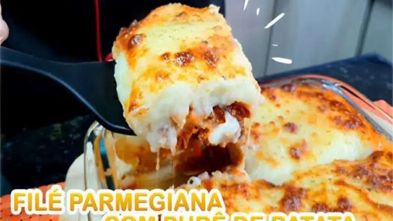 Receita Clássica: Frango à Parmegiana com Toque de Purê de Batata!