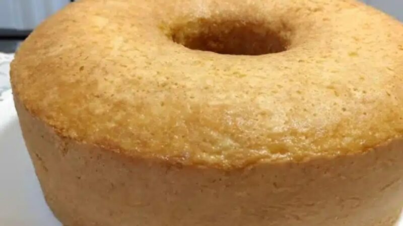 Bolo de Coco Caseiro: Fofinho, Delicioso e Irresistível!