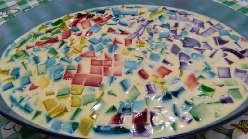 Gelatina em Mosaico: Uma Sobremesa Colorida e Irresistível!