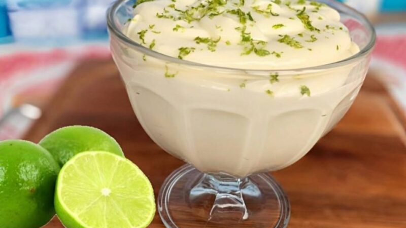 Mousse de Limão com Suco em Pó: Sabor Refrescante e Economia em Cada Colherada!