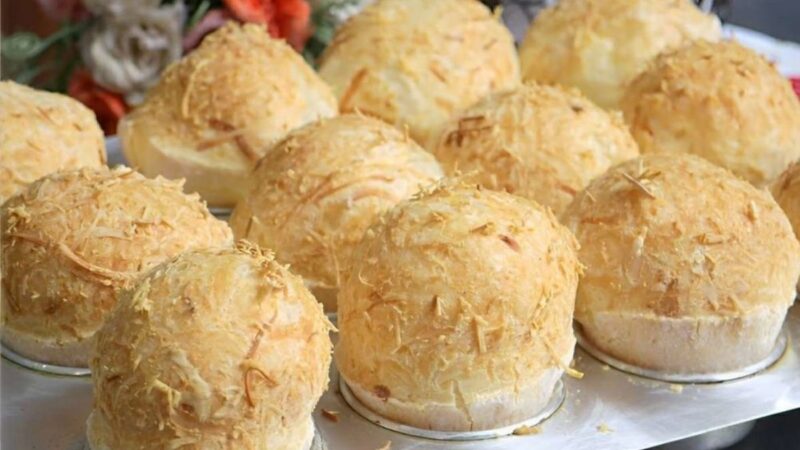 Pão de Queijo de Liquidificador com Casquinha de Parmesão: O Par Perfeito para seu Café!