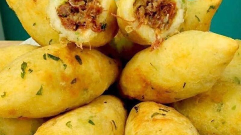 Bolinho de Mandioca com Carne Seca: Uma Explosão de Sabores Brasileiros