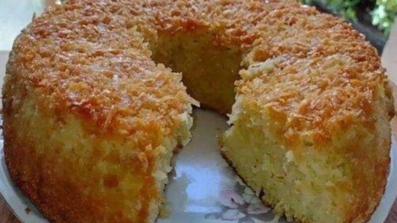 Delicioso Bolo de Coco Simples de Liquidificador: Uma Receita Irresistível