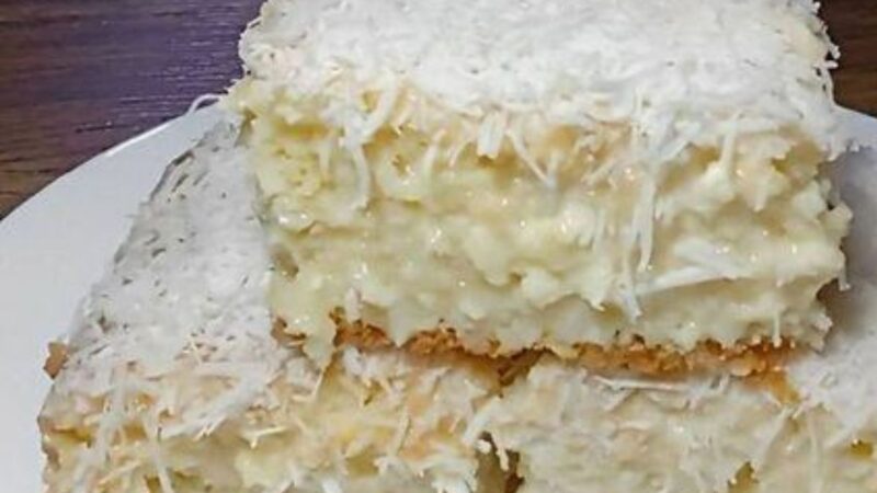 Bolo de Coco Cremoso com Creme Diferenciado: Uma Jornada de Sabores