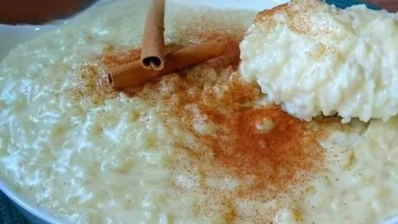 Arroz Doce Cremoso: A Confortante Tradição que Derrete Corações