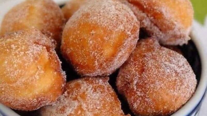 Bolinho de Chuva dos Deuses: Uma Receita Celestial para Conquistar Paladares