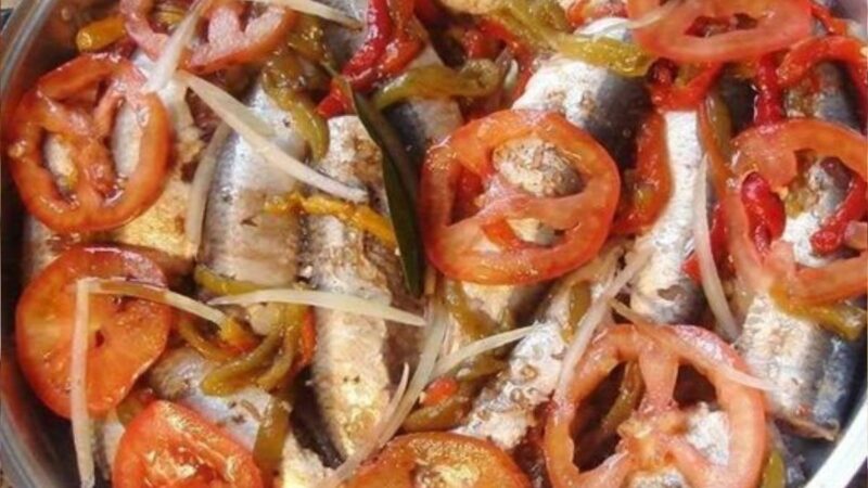 Sardinha Escabeche: Uma Viagem de Sabores à Beira-Mar