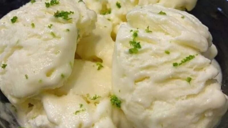 Sorvete Cremoso de Limão: Uma Deliciosa Explosão de Frescor e Sabor