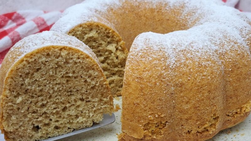 Bolo de Café com Leite da Vovó: Uma Receita Afetuosa que Aquece Corações e Paladares!