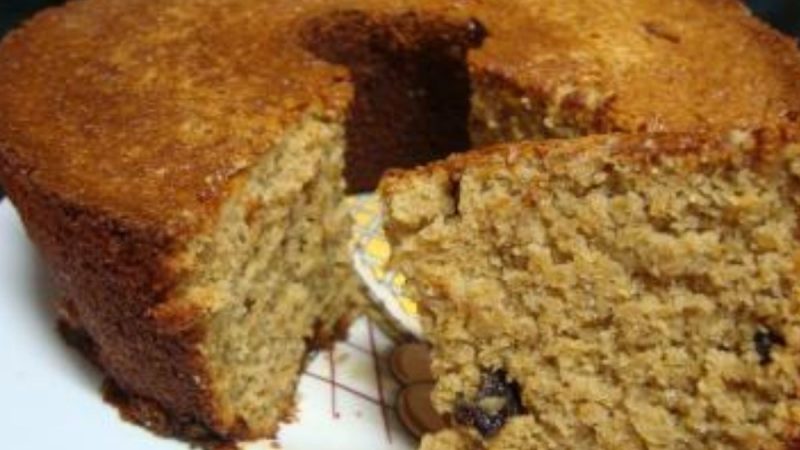 Um Bolo Saudável e Delicioso: Receita de Bolo de Aveia com Banana Sem Farinha e Sem Açúcar