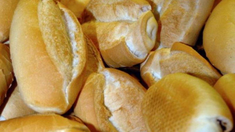 Pão Francês Caseiro: Igualzinho ao da Padaria