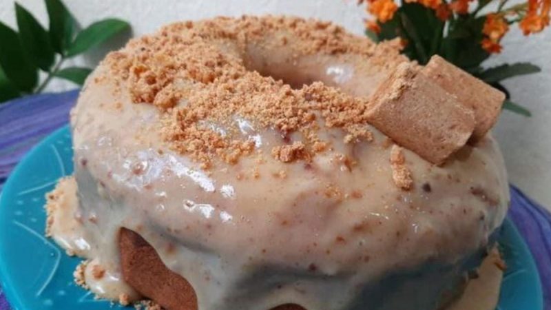 Delícia Brasileira: Receita Irresistível de Bolo de Paçoca