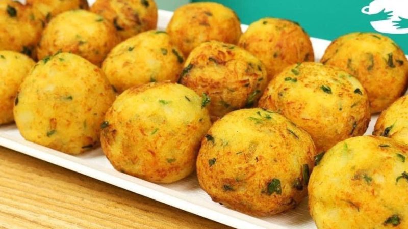 Saboreie a Delícia Caseira: Bolinho de Batata com Frango