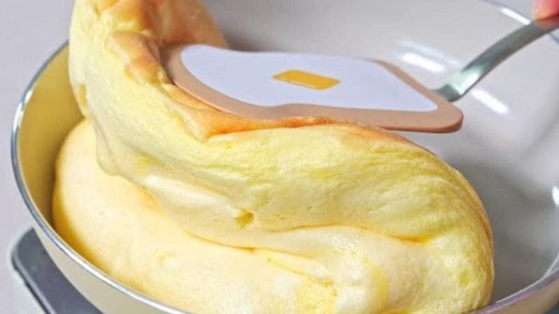 O Incrível Bolo Esponja de Frigideira: Uma Delícia com Apenas 3 Ingredientes!