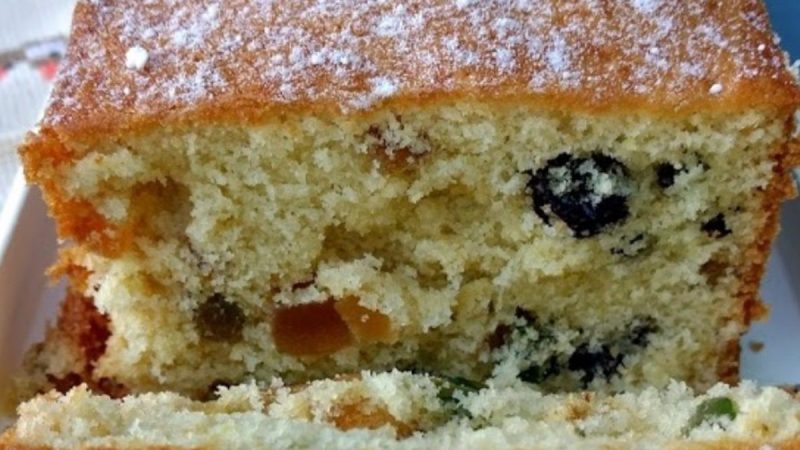 O Bolo de 5 Minutos com Frutas Cristalizadas: Delícia Rápida e Saborosa