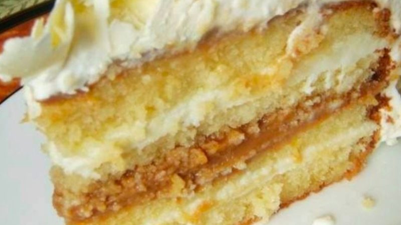 O Bolo de Aniversário dos Sonhos: Delicioso e Recheado com Creme