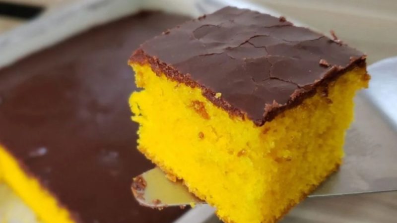 O Segredo do Bolo de Cenoura Perfeito da Dona Nelma: Uma Receita Tradicional com Cobertura de Chocolate que Encanta Gerações