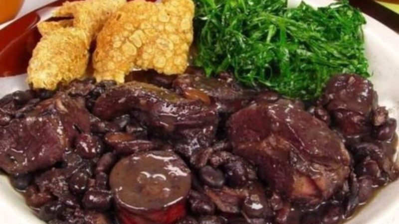 Feijoada Simples da Vovó Ana: Uma Receita Cheia de Tradição e Sabor