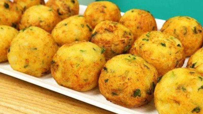 Bolinho de Batata com Frango Delicioso: Muito Melhor do que Coxinha