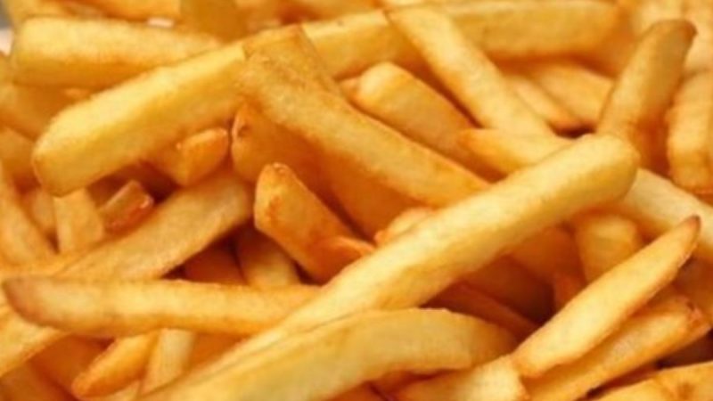 O Truque do Vinagre: Transforme Suas Batatas Fritas em Crocância Pura