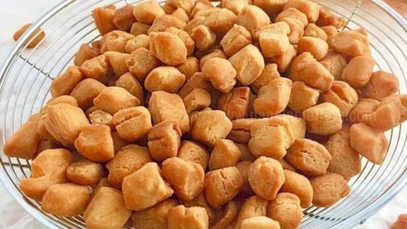 Pingo Crocante de 2 Minutos: Eu Frito Uns 5kg Dessa Massinha pra Servir no Lanche da Tarde