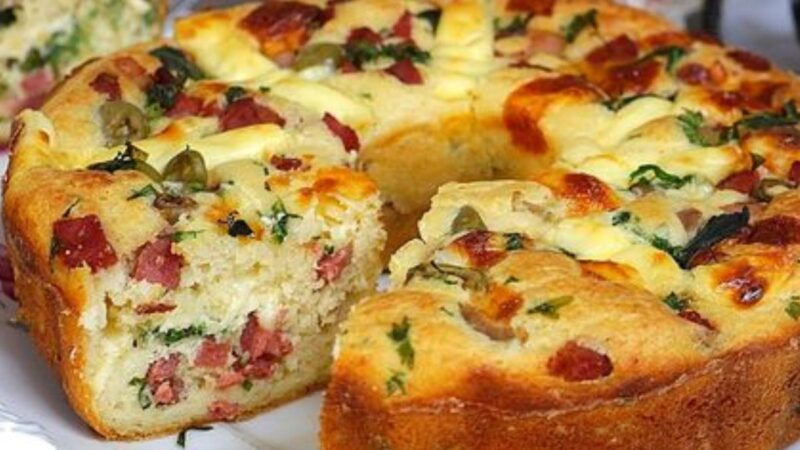 Torta de Liquidificador Salgada e Recheada: Prática, Deliciosa e Perfeita para Qualquer Ocasião!