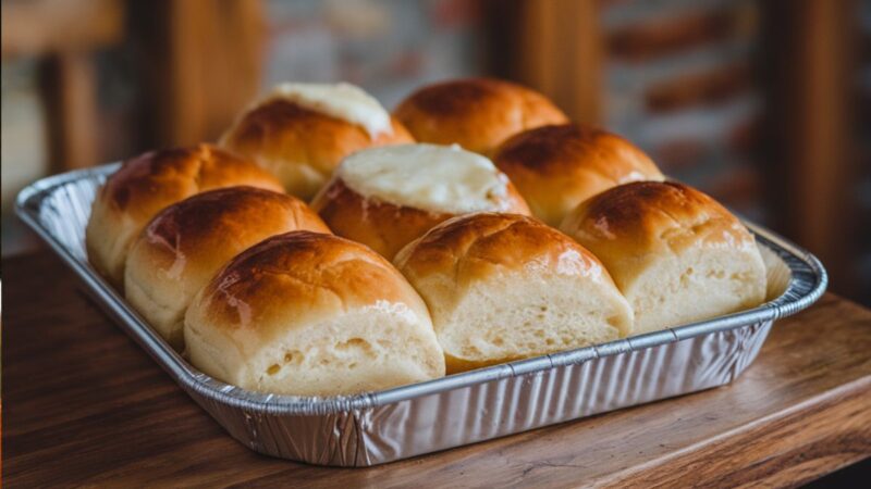 Pão Bolinha de Leite Caseiro: Fica Tão Fofinho Que Desmancha na Boca!