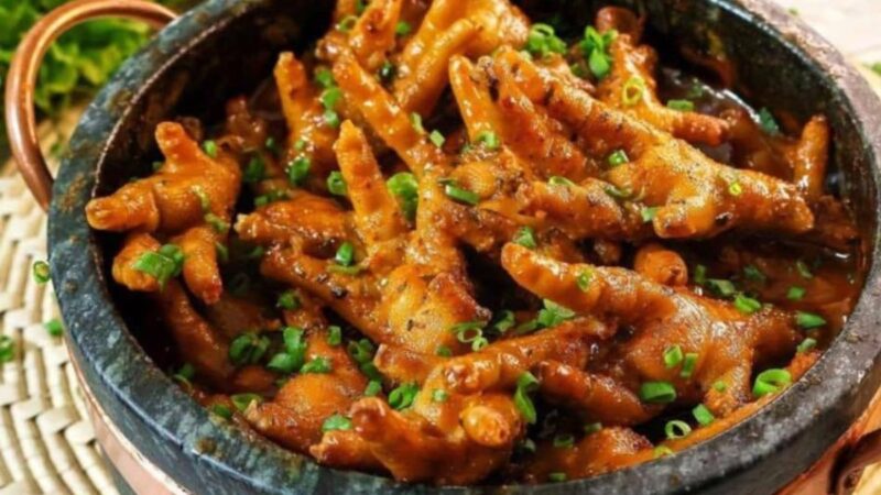 Pé de Frango à Moda Mineira: Receita Saborosa e Recheada de Tradição Mineira