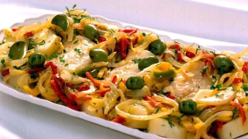 Bacalhoada de Forno Especial: Um Clássico Irresistível para as Festas