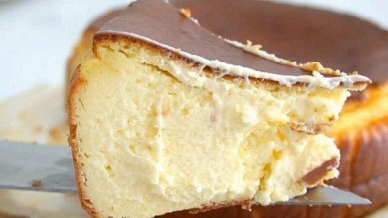 Bolo Veludo de 5 Minutos: Uma Receita Prática e Deliciosa
